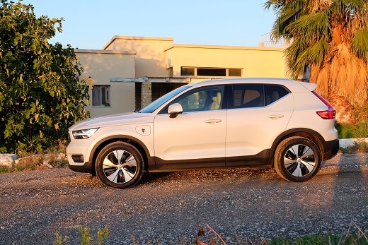 וולוו XC40 פלאג אין